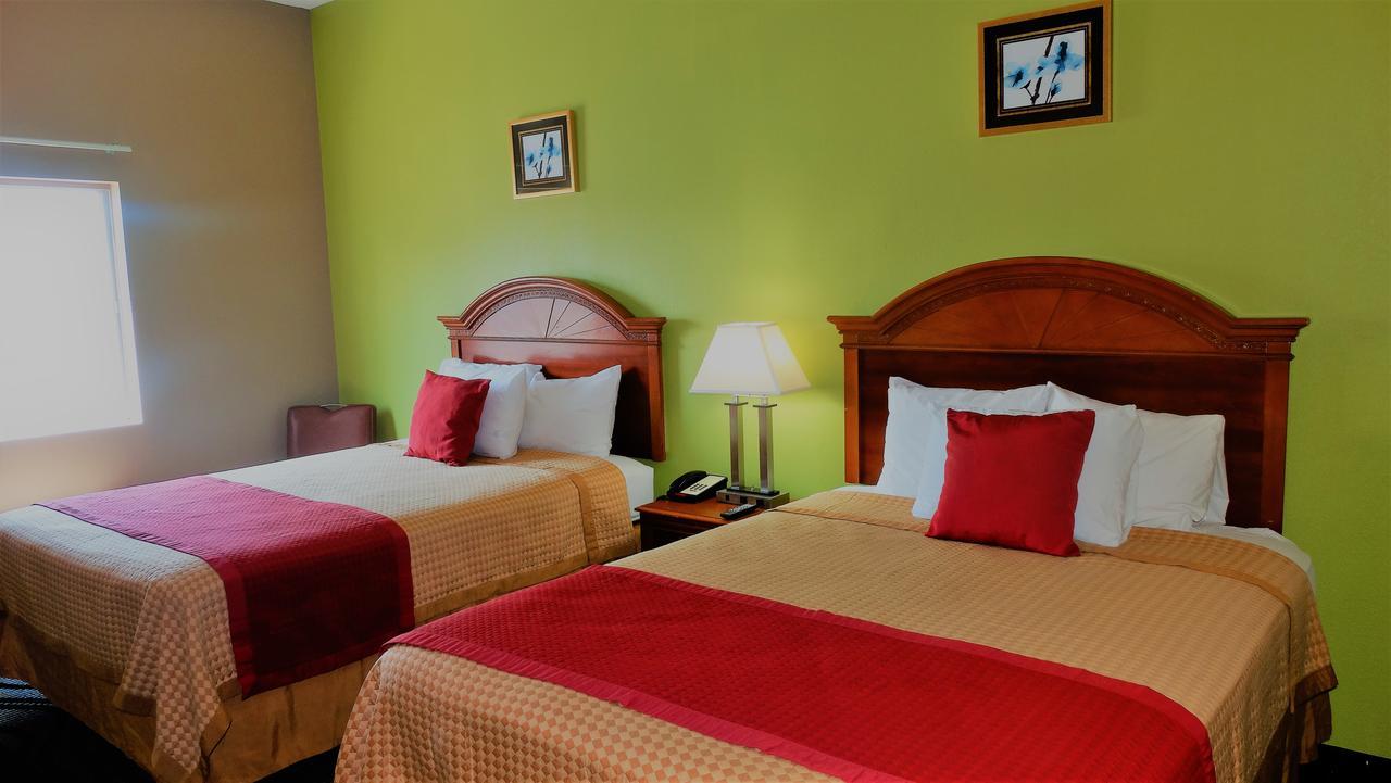 Oak Tree Inn & Suites Claxton Dış mekan fotoğraf