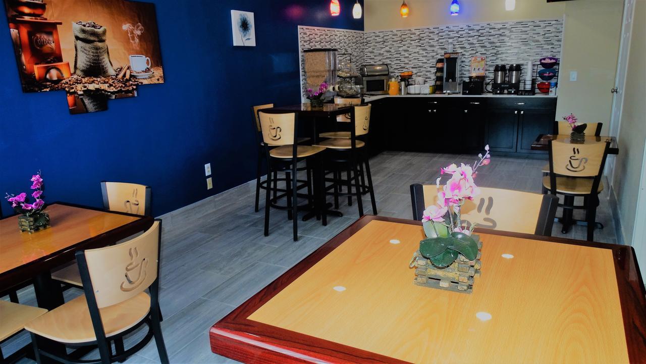 Oak Tree Inn & Suites Claxton Dış mekan fotoğraf